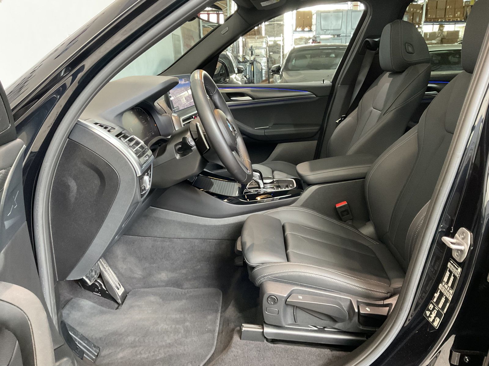 Fahrzeugabbildung BMW X3 xDrive20d Laserlicht, Panoramadach, Head-Up D