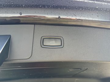 Porsche Cayenne - 4