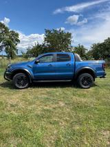 Ford Raptor - blaue Ford Raptor