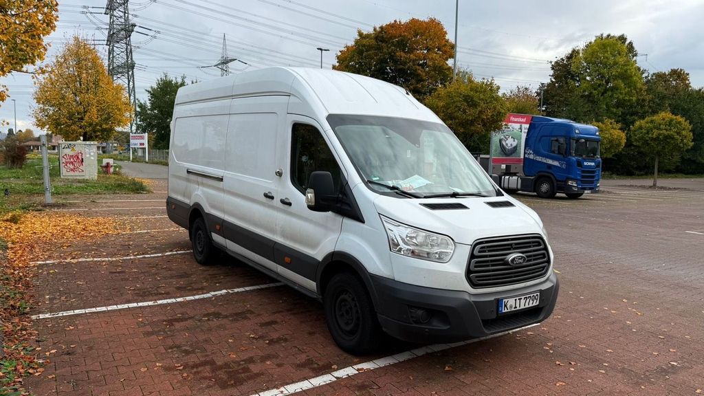 Image of Ford Transit