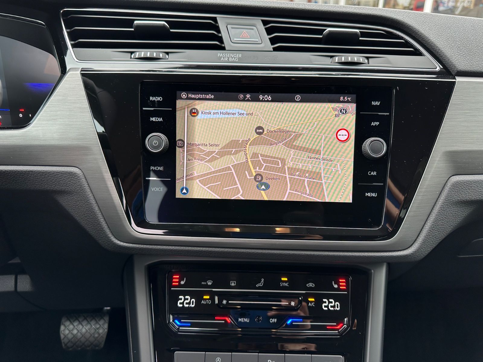 Fahrzeugabbildung Volkswagen Touran 1.5 TSI Comfortline DSG Navi/ACC/IQ/Shzg