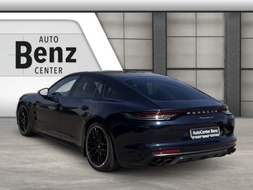 Porsche Panamera - 3