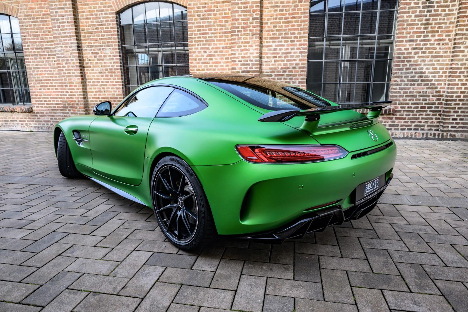 Mercedes-Benz AMG GT R