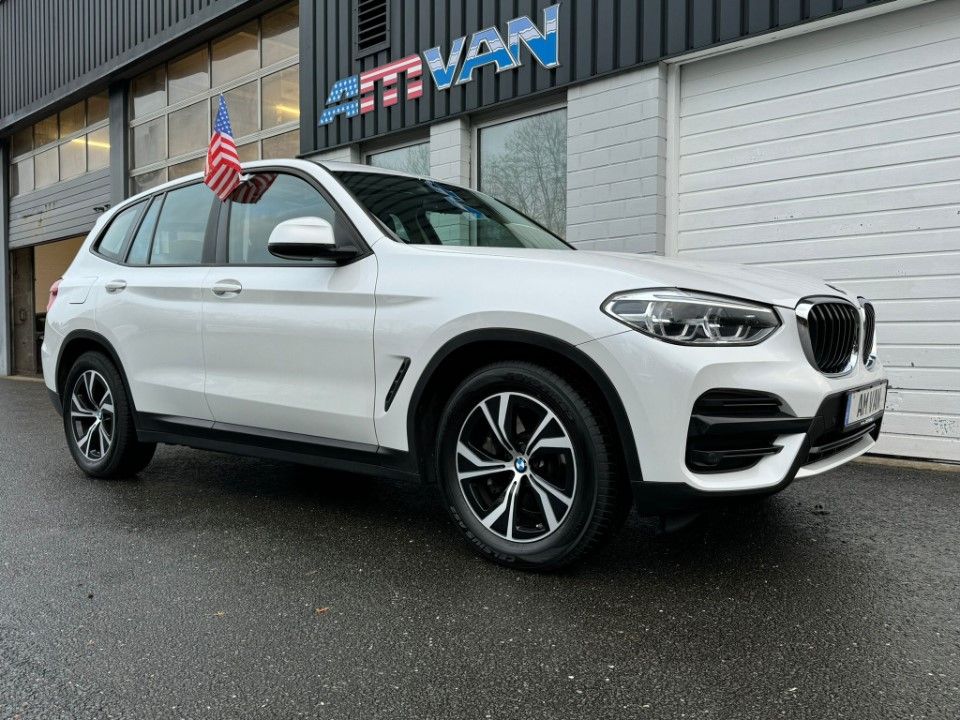 Fahrzeugabbildung BMW X3 xDrive 30 d Advantage PANO AHK Harmann