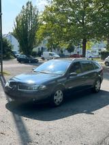 Renault Laguna 1.9 Automatik Diesel - gebrauchte Renault Laguna aus dem Jahr 2007