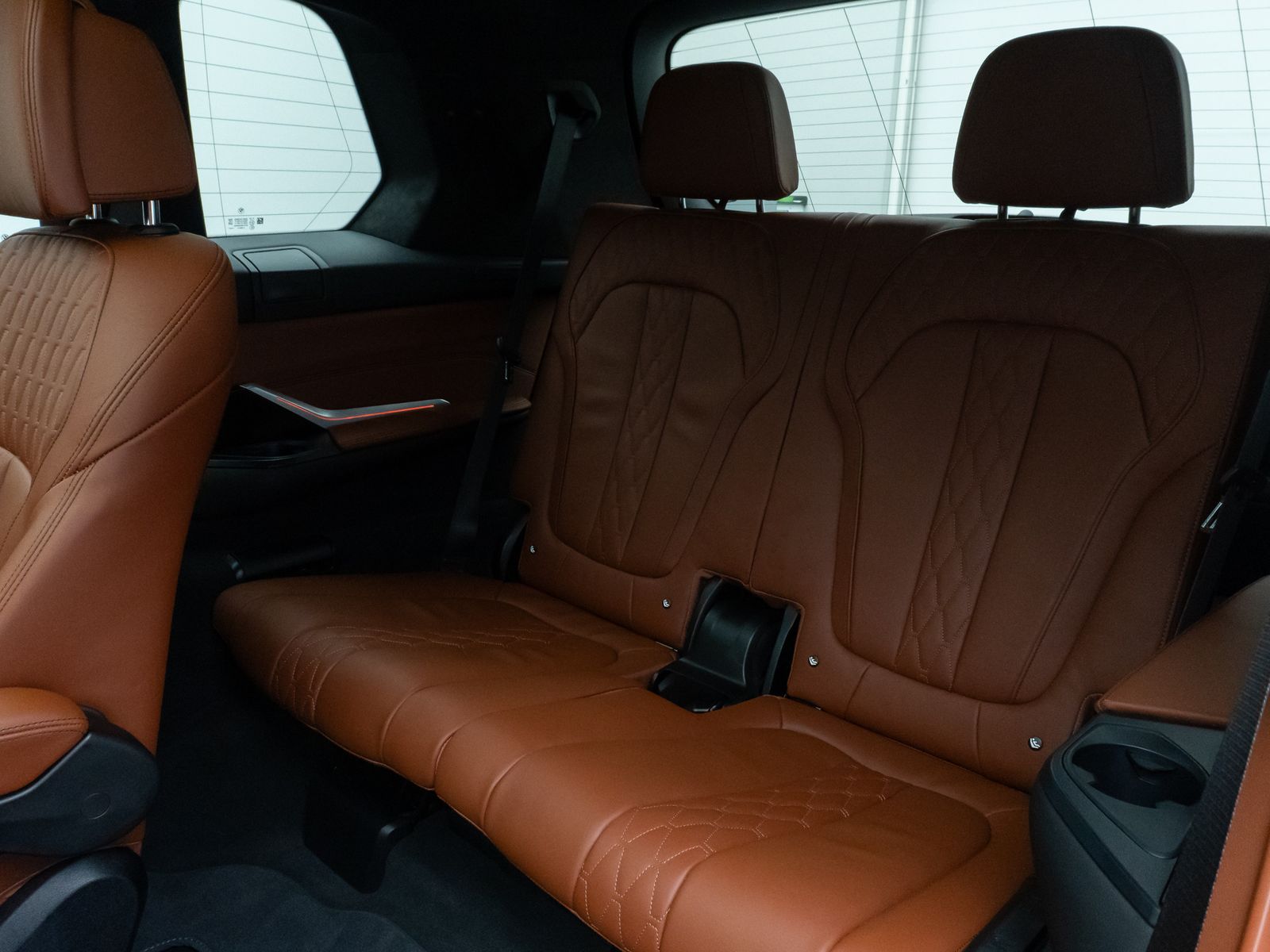 Fahrzeugabbildung BMW X7 M50i Panorama Laser 360°HUD H/K SoftCl 22Zoll