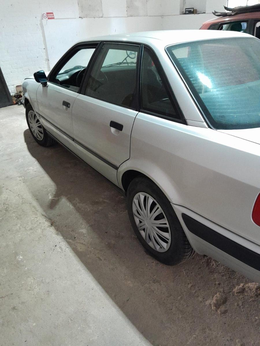 Audi 80