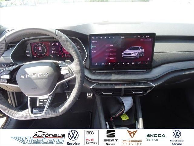 Fahrzeugabbildung SKODA Octavia Combi Sportline 1.5l TSI mHEV 110kW DSG