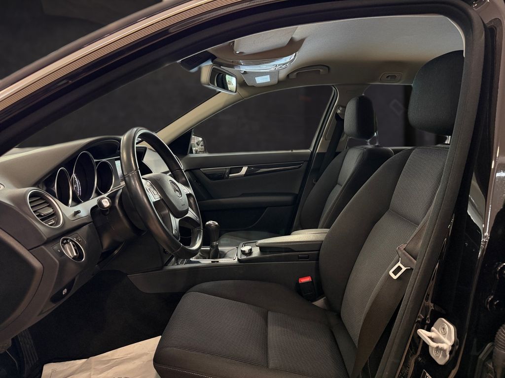Mercedes-Benz C 180 - Bild 9