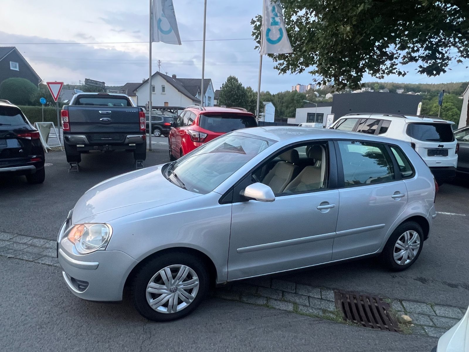 Fahrzeugabbildung Volkswagen Polo IV Comfortline *SITZHEIZUNG* TÜV NEU *