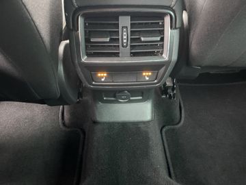 Skoda Karoq 1.0 TSI Clever *4XSHZ*DAB*LED*SHZ*PDC*TEL*