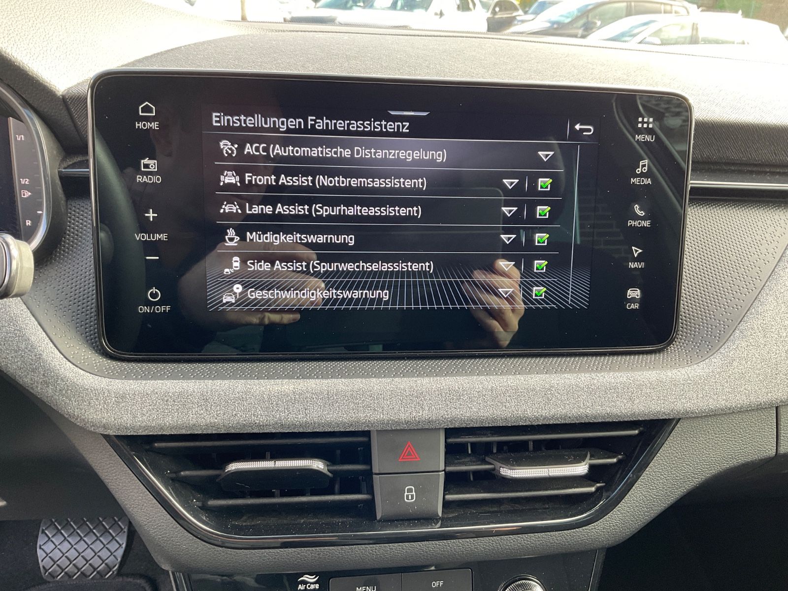 Fahrzeugabbildung SKODA Kamiq 1.5 TSI DSG,Kamera,LED,Navi,ACC
