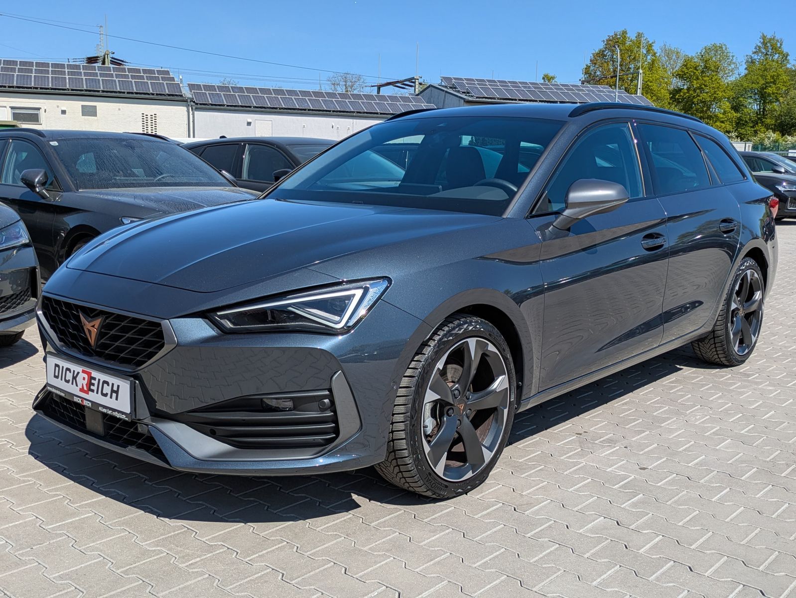 Fahrzeugabbildung CUPRA Leon 1.5 eTSI DSG MATRIX-LED*ACC*AHK*KAMERA*18"