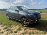 Mercedes-Benz ML 350 / AMG / PANO / AHK / STANDHZ / CARPLAY - Mercedes-Benz ML 350 in Berlin