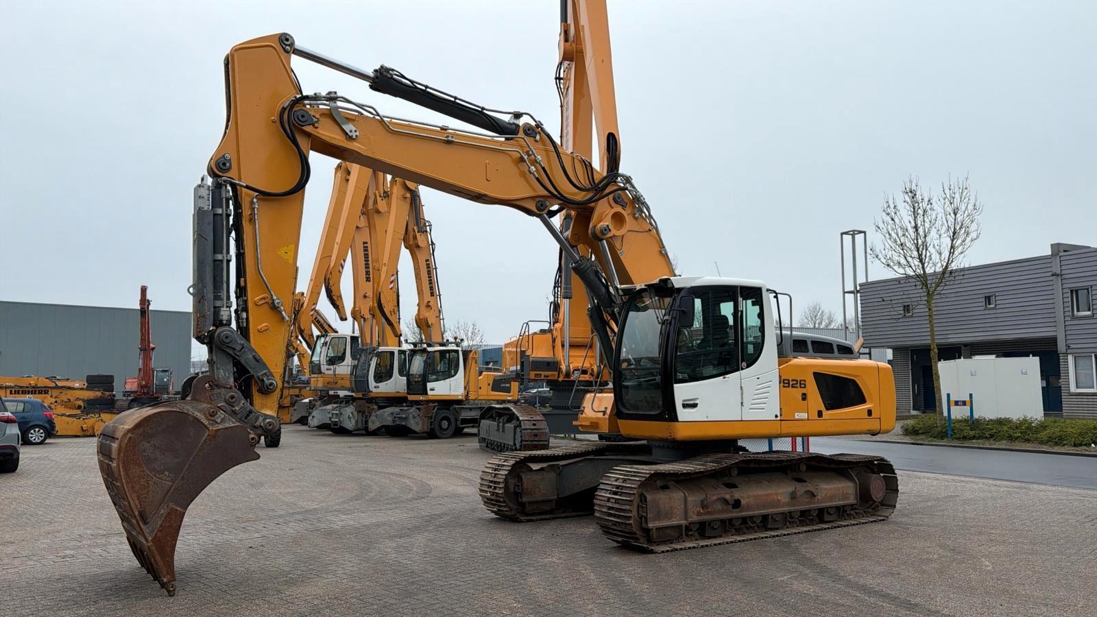 Liebherr R926 LC