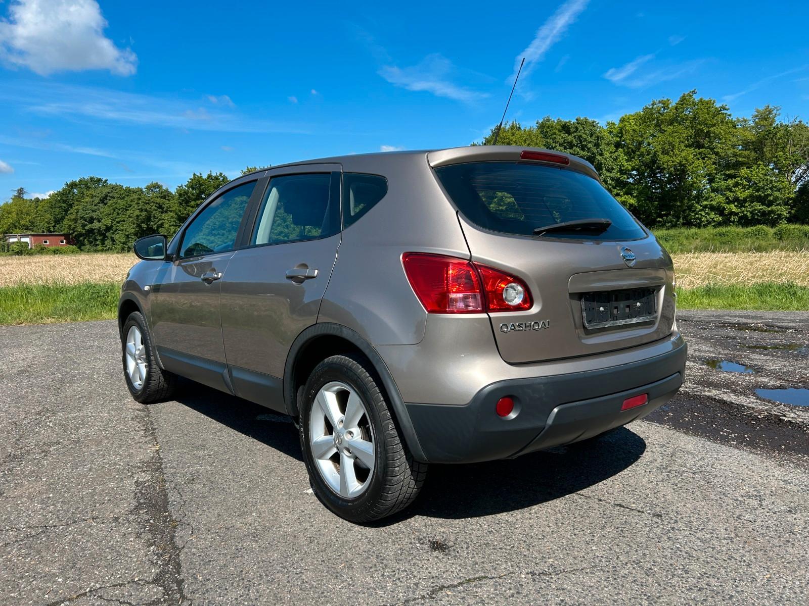 Nissan Qashqai Acenta 2.0 Navi Klimaauto Panorama