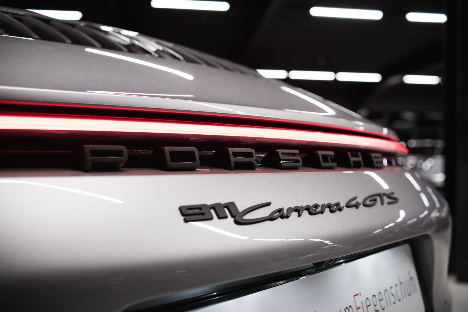 Fahrzeugabbildung Porsche 911/992 Carrera4 GTS-1.Hand-LED-Matrix-BOSE