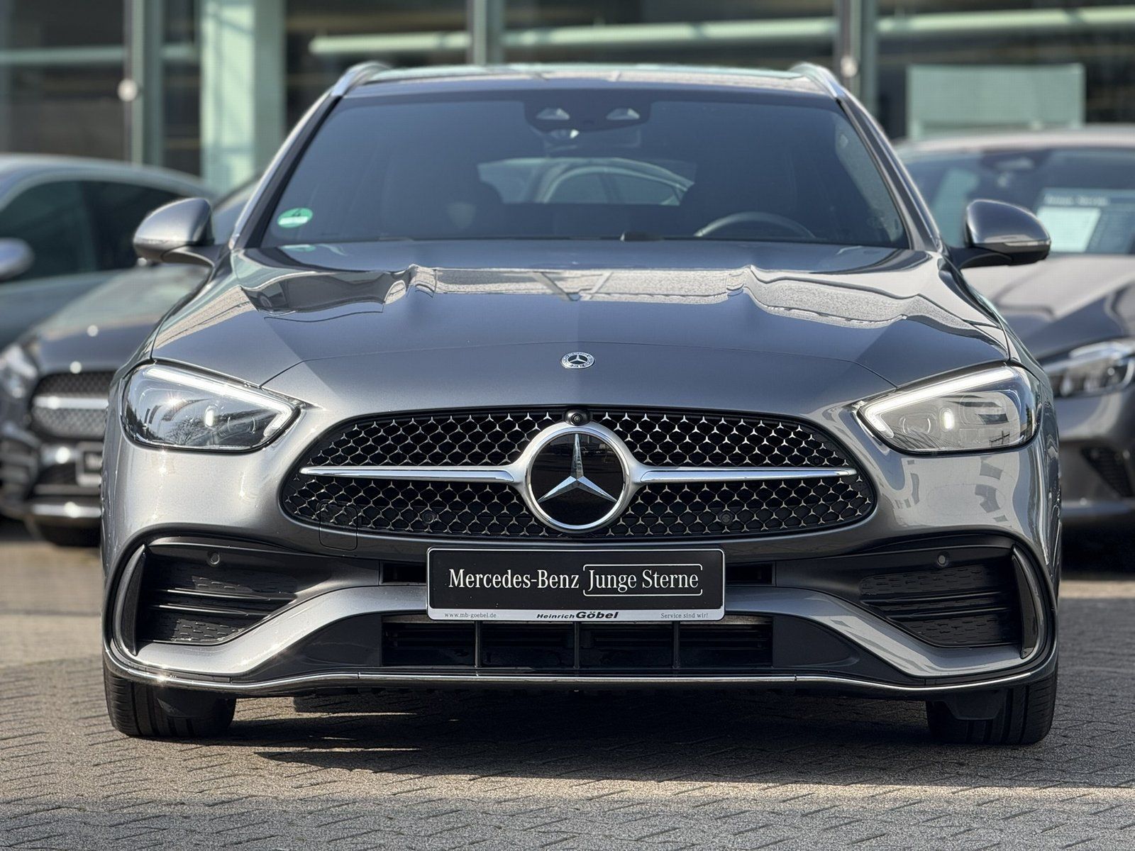 Fahrzeugabbildung Mercedes-Benz C 200 T AMG*DISTRONIC*360°*DIGITALLIGHT*KEYLESS*