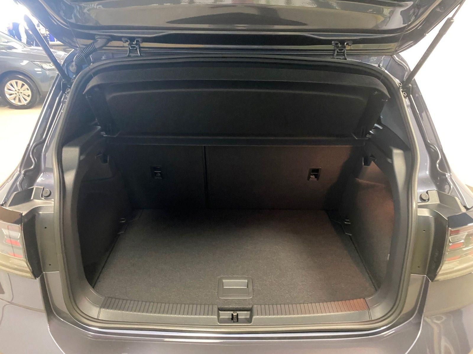 Fahrzeugabbildung Volkswagen T-Cross 1.0 TSI DSG ACC+AHK+SHZ+MATRIX LED+