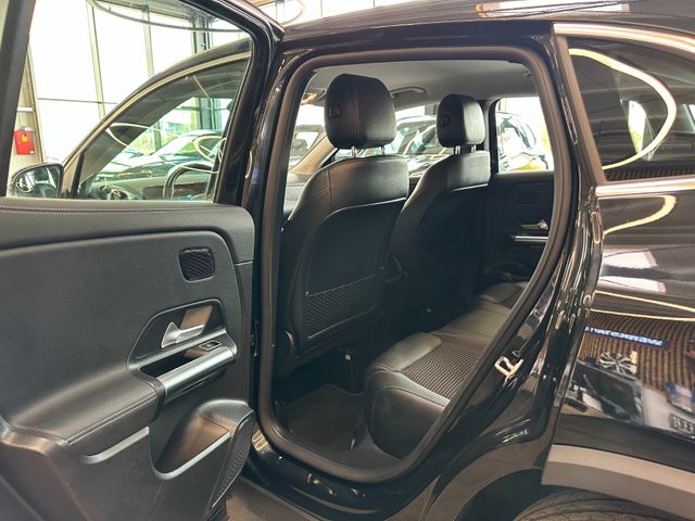 Mercedes-Benz GLA 220 d 4Matic *LED*AHK*Keyless*