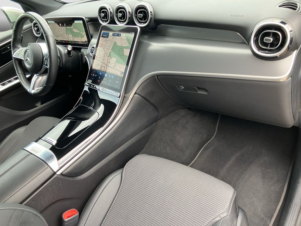Fahrzeugabbildung Mercedes-Benz GLC 300 e 4M AVANTGARDE*AHK*360°KAM*DIGIT-LIGHT