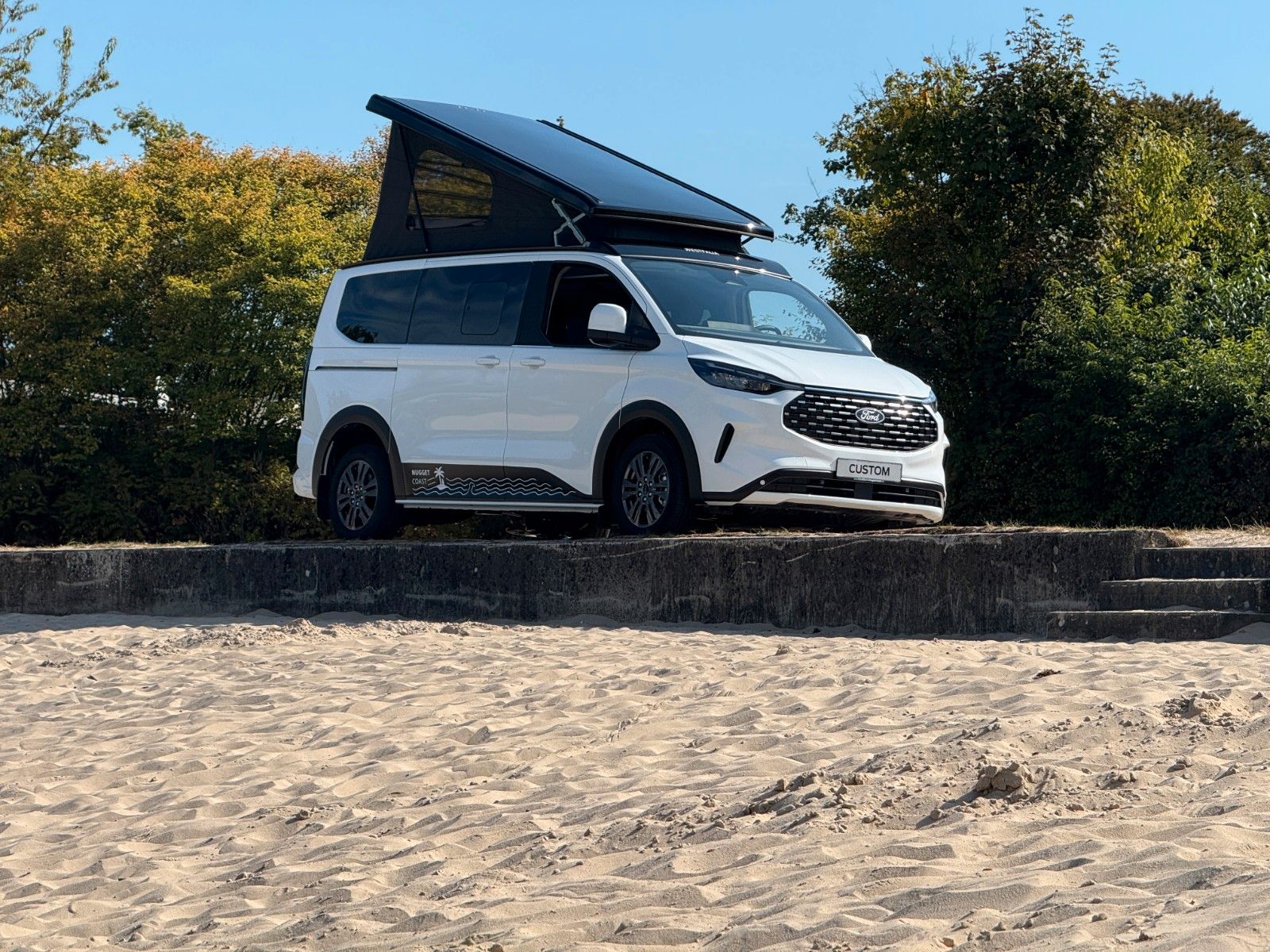 Vehicle image Ford Nugget L1 Coast | New model V710