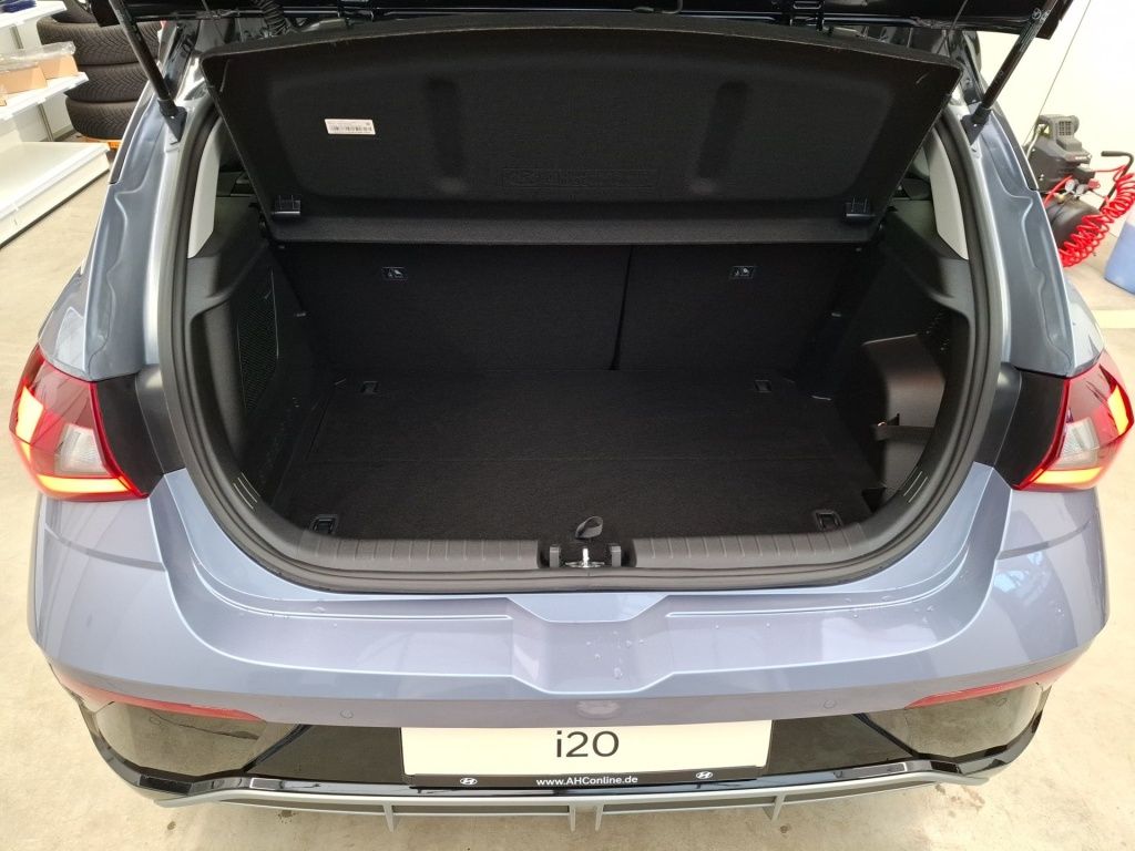 Fahrzeugabbildung Hyundai i20 FL (MY25) 1.0 T-GDI (100 PS) 6-MT 2WD Prime,