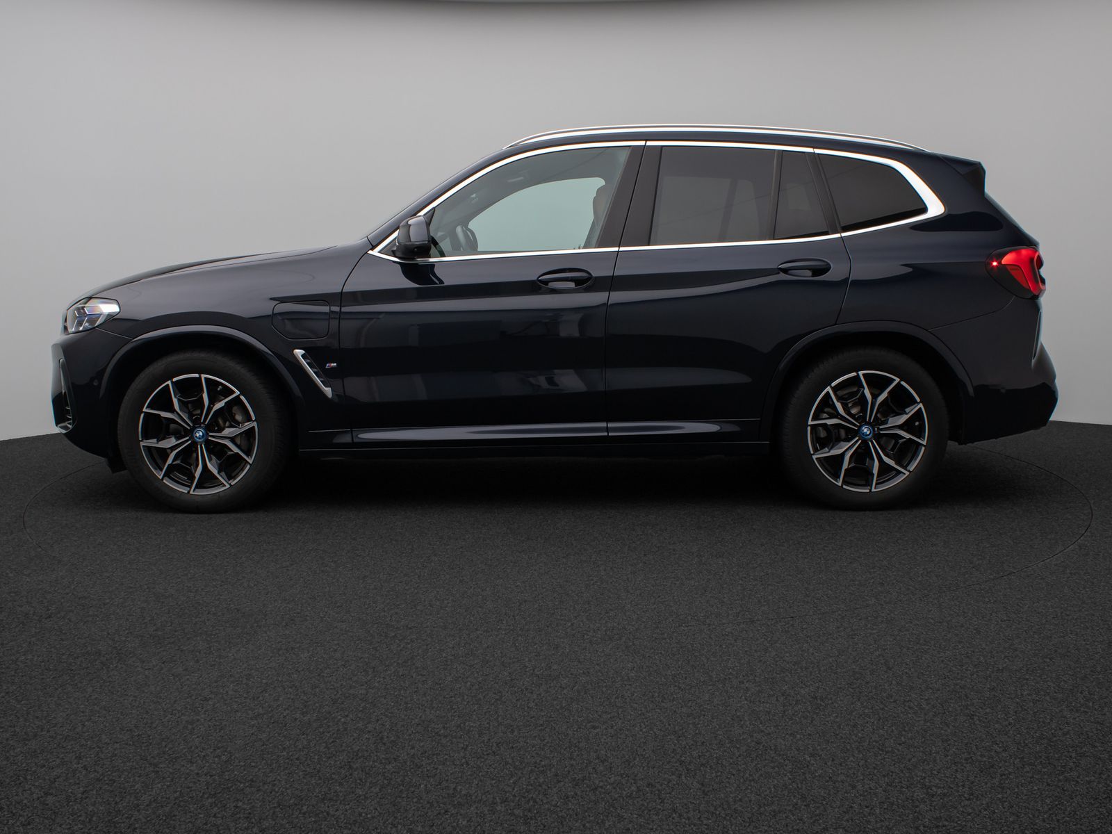 Fahrzeugabbildung BMW X3 xD30e M Sport 360°Laser Panorama HUD DAB HiFi