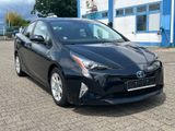 Toyota Prius - Toyota Prius mit Hybrid-Antrieb