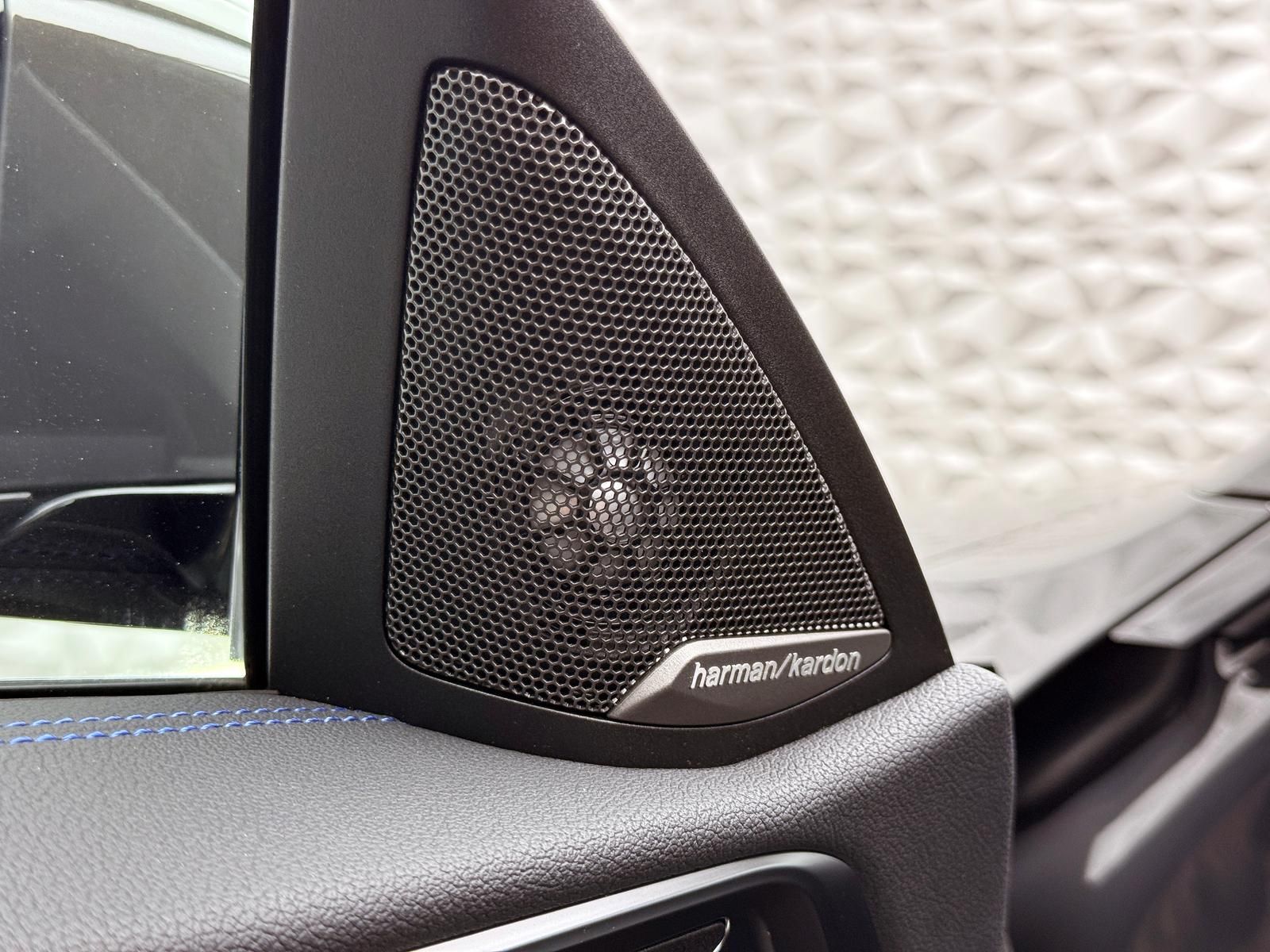 Fahrzeugabbildung BMW XDR*INDIVIDUAL*LASER*STANDHZ*H&K*HUD*KLAPPE*DE