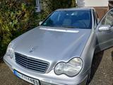 Mercedes-Benz C 200 KOMPRESSOR Avantgarde - gebrauchte Mercedes-Benz C 200 aus dem Jahr 2001