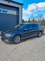 Volkswagen Passat 2.0 TDI SCR DSG Elegance Elegance - VW Passat Unfallwagen