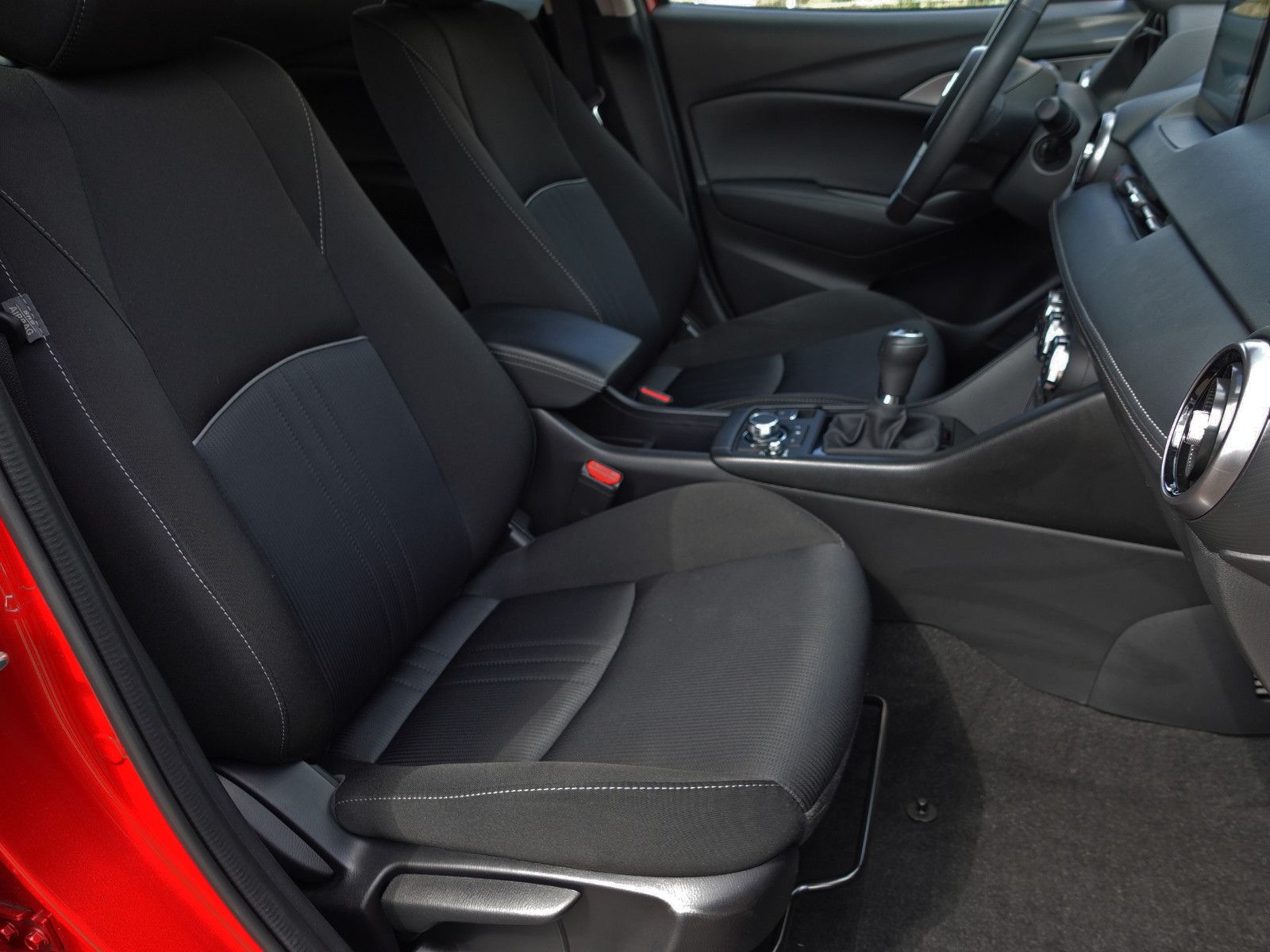 Fahrzeugabbildung Mazda CX-3 SKYACTIV-G 121 Exclusive-Line Navi RFK
