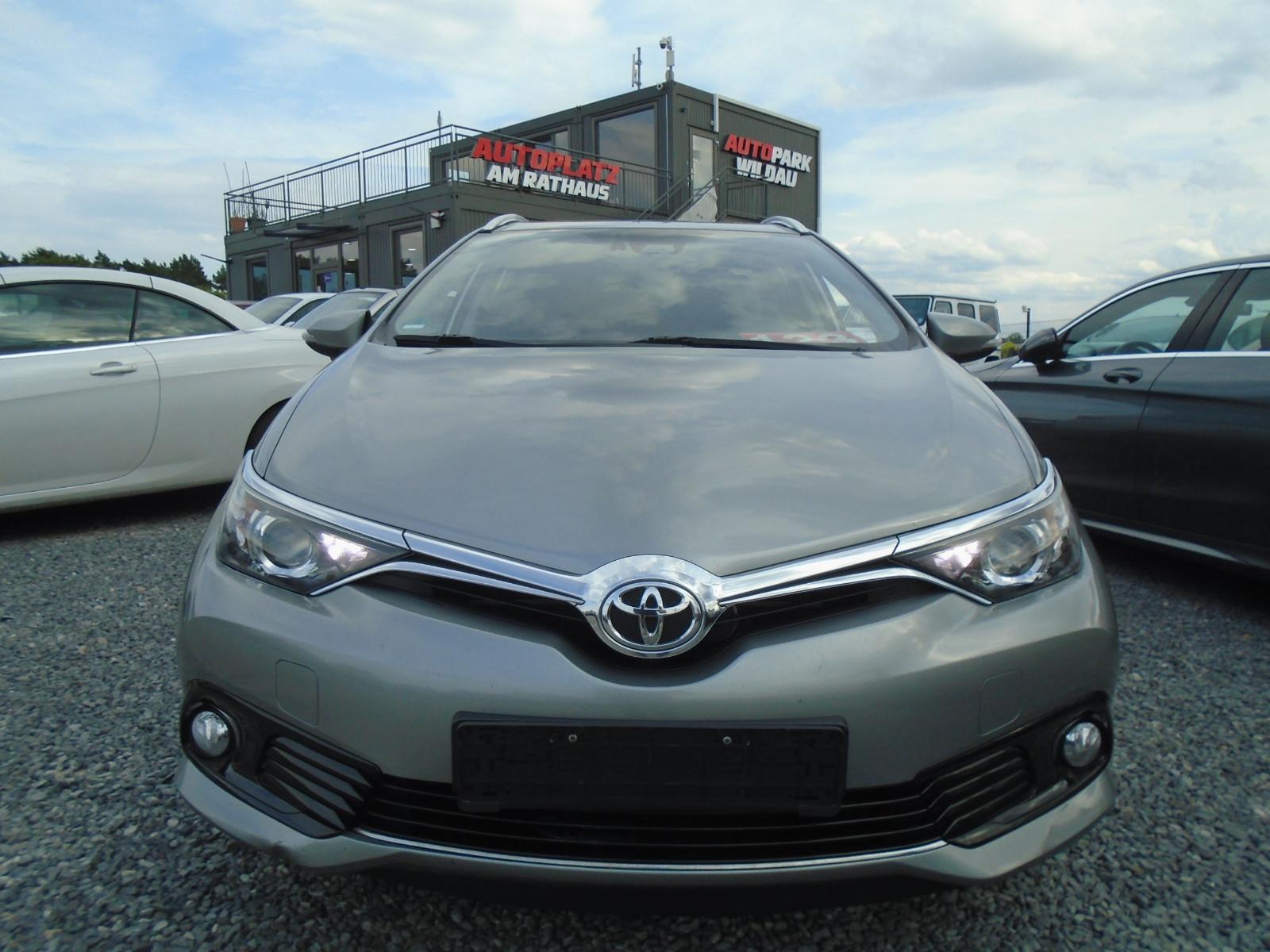 Toyota Auris Touring Sports Edition-S+