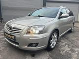 Toyota Avensis Kombi 2.4 Executive*1 HAND*SCHEKHEFT - Toyota Avensis aus 2006: Kombi