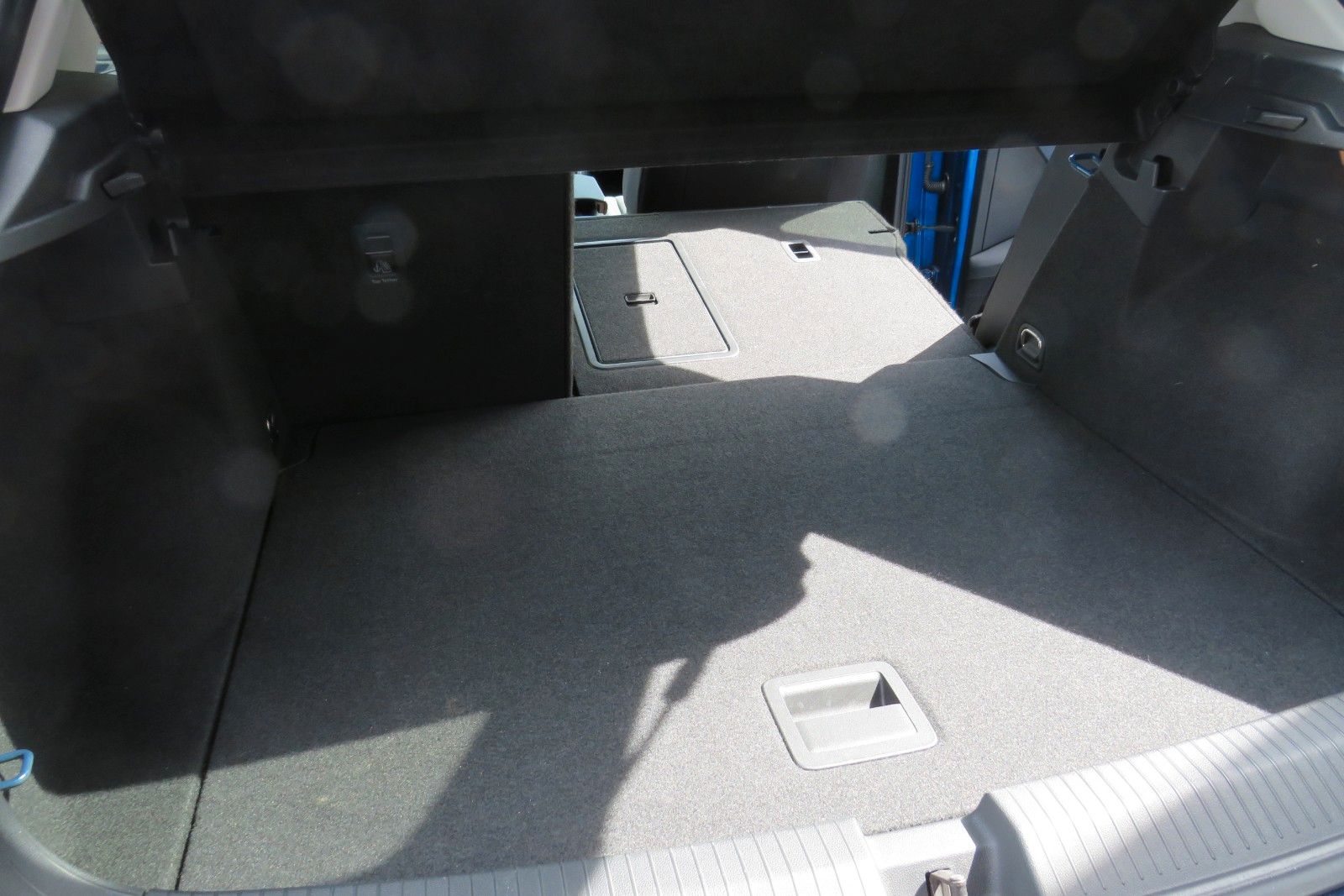 Fahrzeugabbildung Volkswagen T-Roc Style ACC APP MASSAGE SITZH. 17`KAMERA 1.H