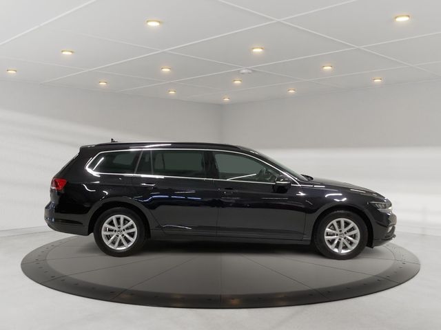 Passat Variant Business 2,0 TDI 110 kW DSG LED,