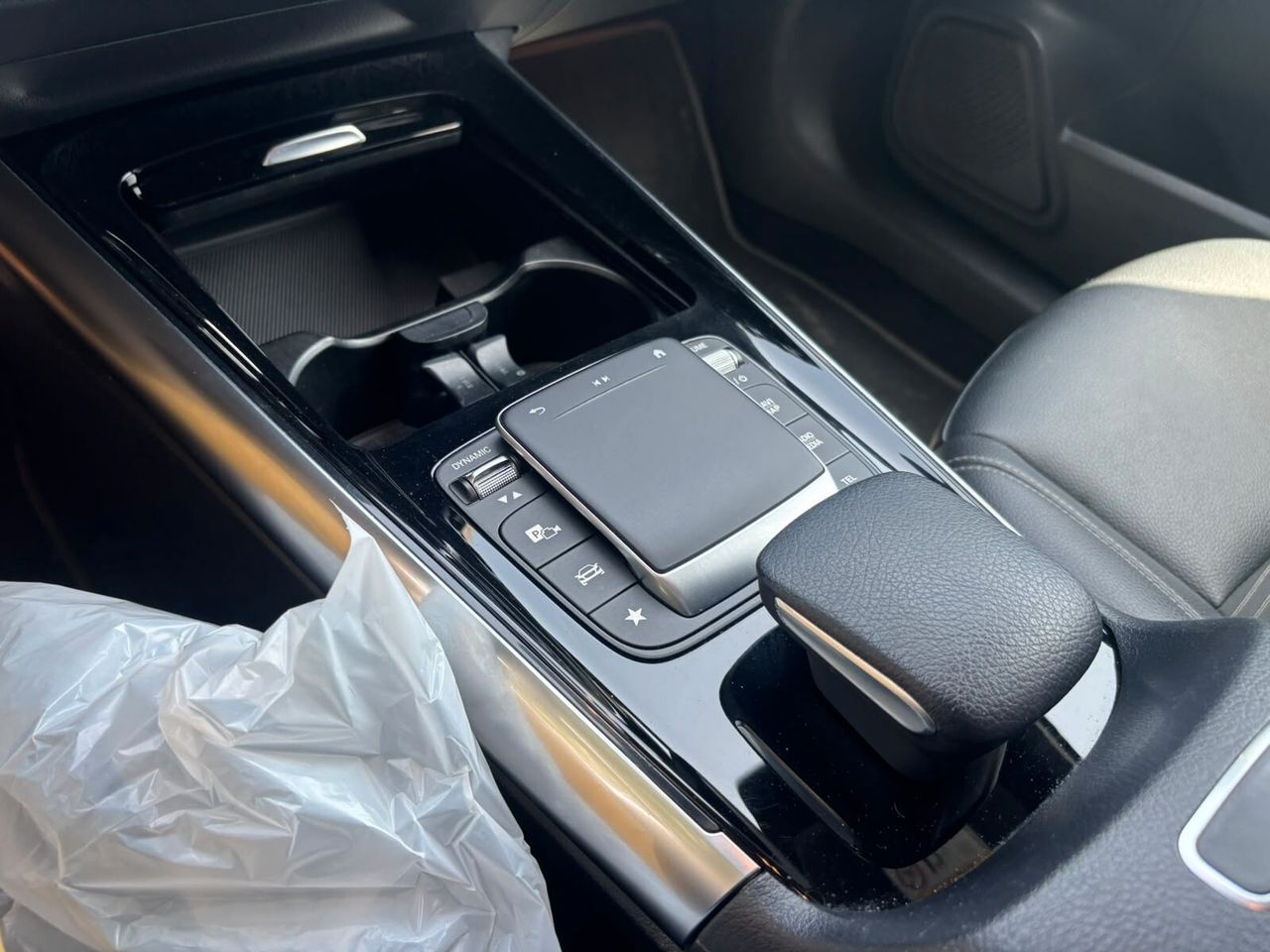 Mercedes-Benz Mercedes-benz GLA 200 d Automatic Premium imagem 2