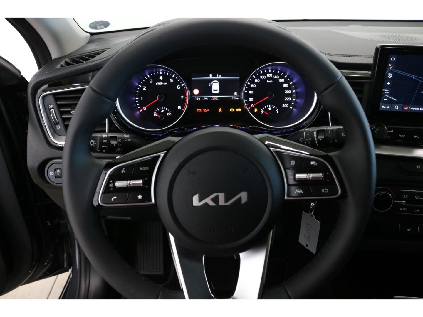 Fahrzeugabbildung Kia Ceed_sw 1.5 T-GDI Spirit SHZ Navi JBL Kamera