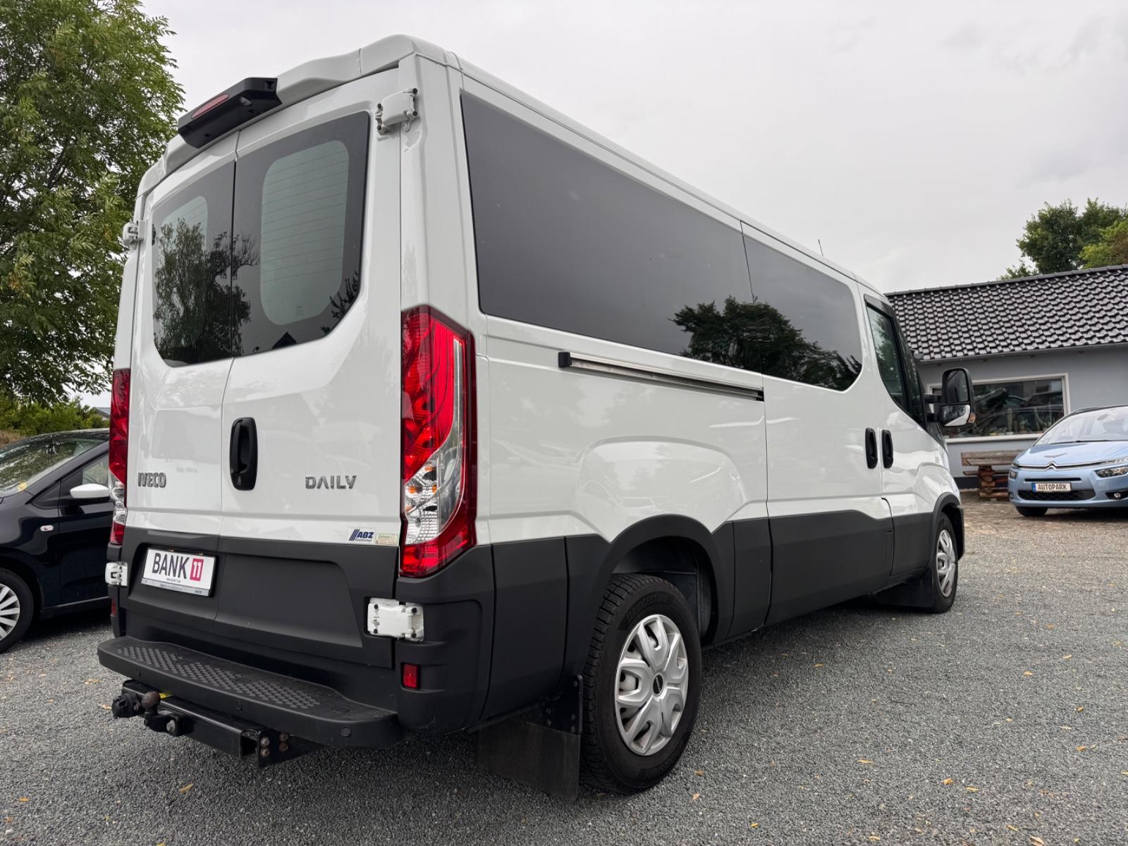 Iveco Daily 2.3 D 10 SITZ/KLIMA/STANDH/AHK/NUR 11.9 KM