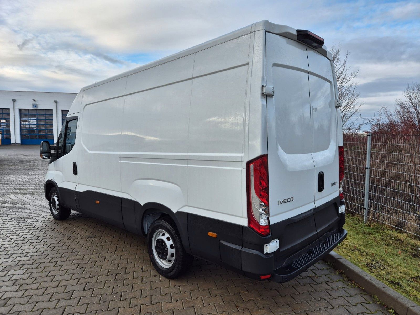 Fahrzeugabbildung Iveco 35S14 KaWa
