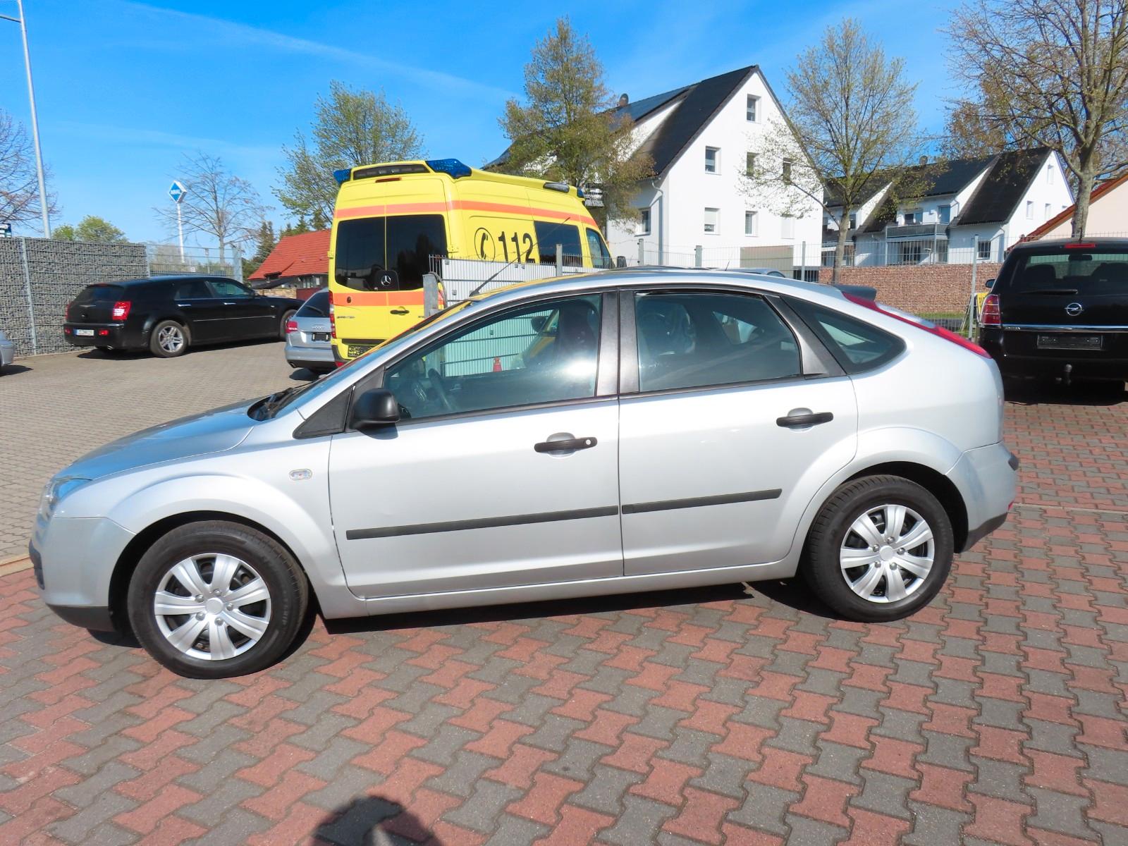 Ford Focus Lim. Trend Klima