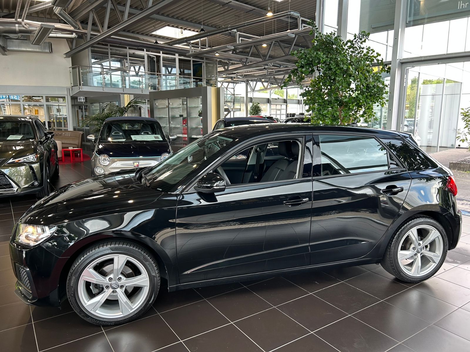 Fahrzeugabbildung Audi A1 Sportback 35 TFSI advanced KLIMA ALU