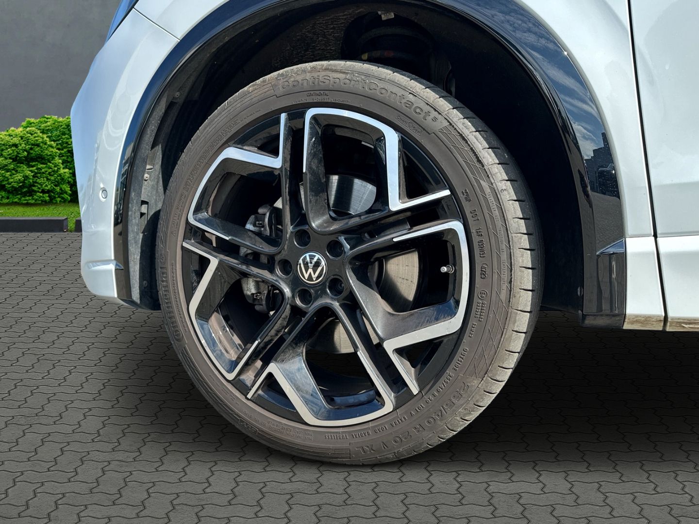 Tiguan 2.0 TDI R-Line 4Motion Allrad HUD AD Stan