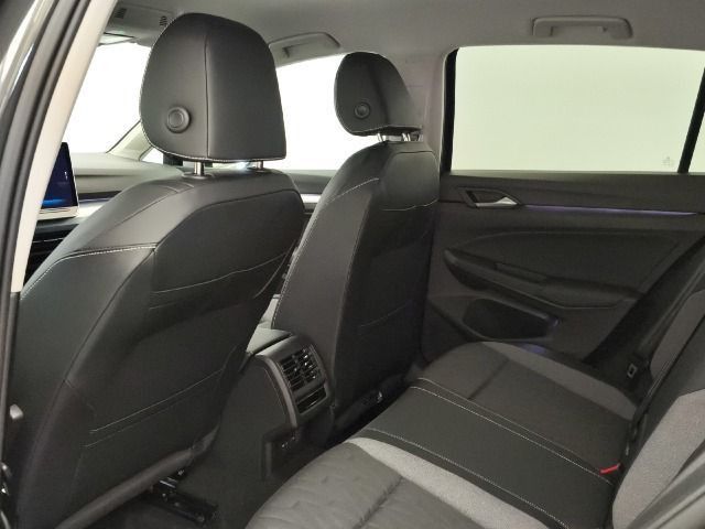 Volkswagen Golf VIII 1.5 TSI Energy ACC RFK App Navi foto 4