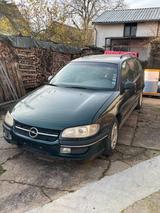 Opel Omega - gebrauchte Opel Omega aus dem Jahr 1999