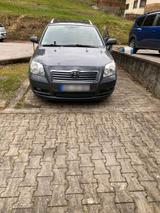 Toyota Verkaufe Auto - Toyota Avensis aus 2006: Kombi