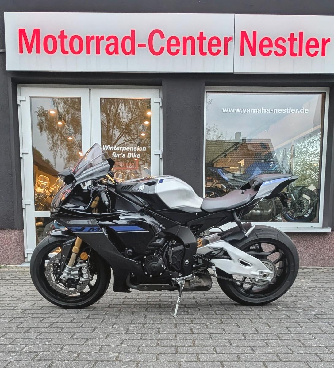Yamaha R1 M  1. Hand, Traumzustand nur 3.236 km