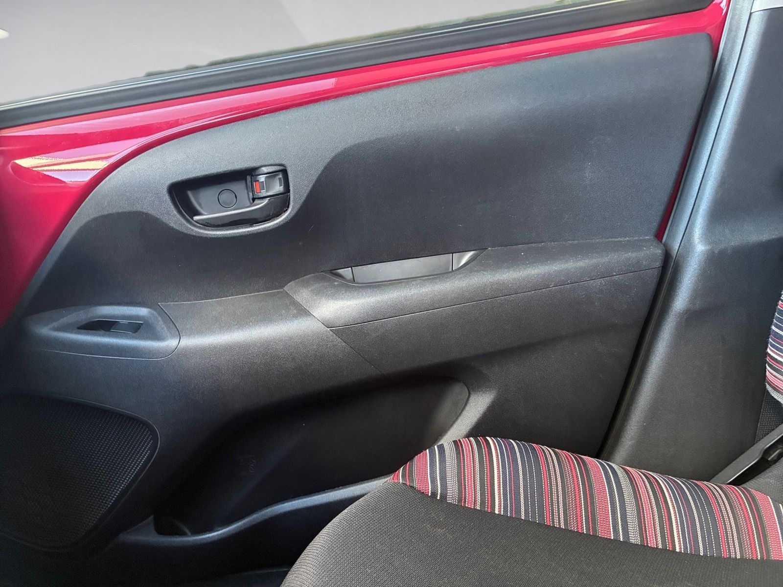 Fahrzeugabbildung Citroën C1 1.0 VTi Airscape Feel PDC,SD