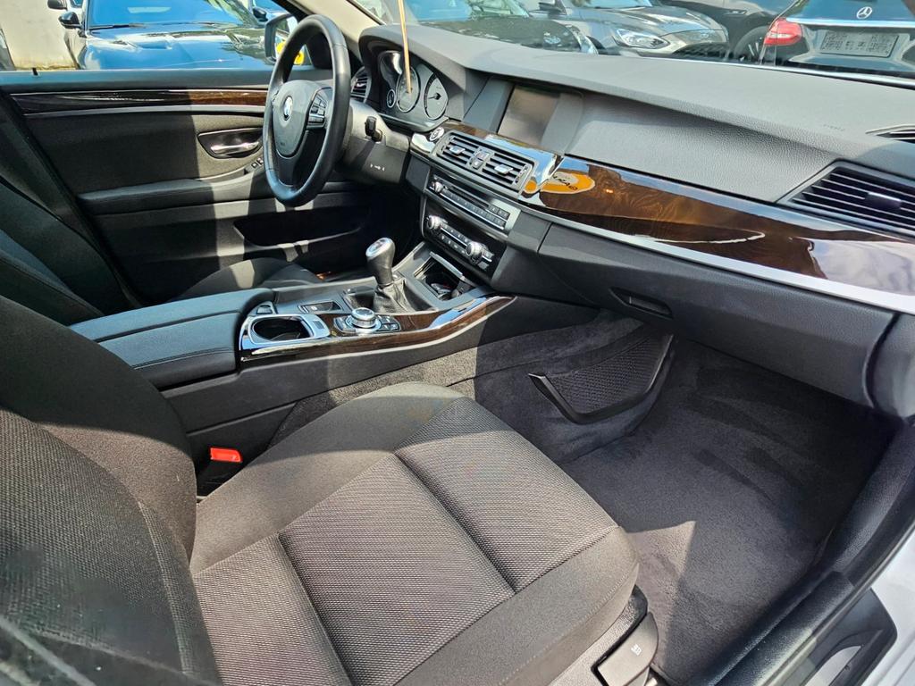 BMW 523